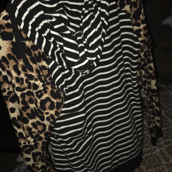 Libbey Sweaters - Libbys woman’s hoodie cheetah print and striped